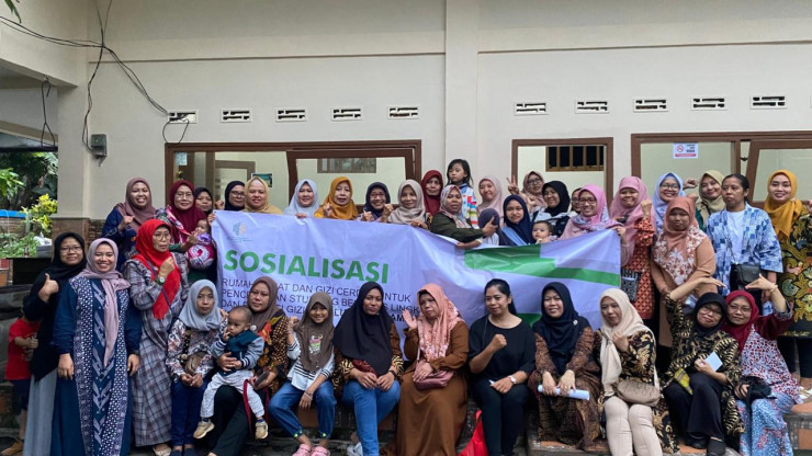 Kegiatan Sosialisasi Rumah Sehat dan Gizi Cerdas di RW 08 Kelurahan Samaan Kota Malang